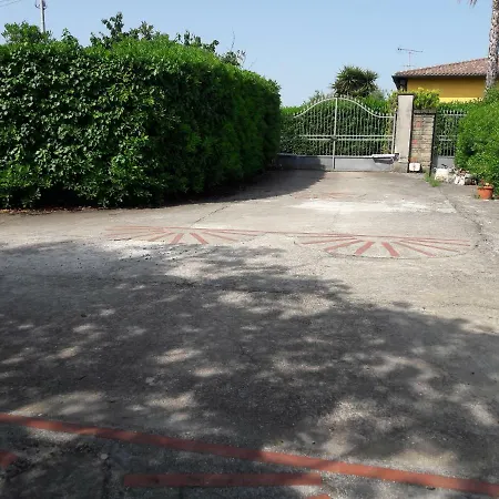 Chez Nous * Velletri